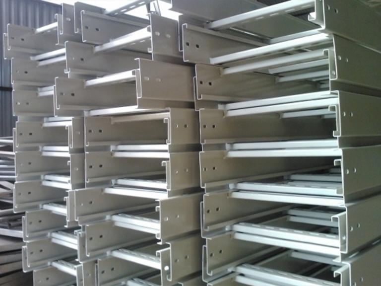 Báo giá thang máng cáp sơn tĩnh điện mới nhất